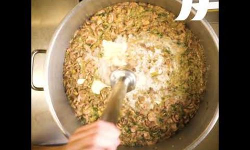 Ici on cuisine ! Un menu étoilé dans les lycées : cappuccino de champignons